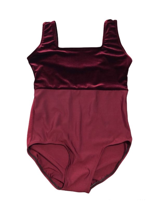 Elizabeth LA: burgundy and velvet