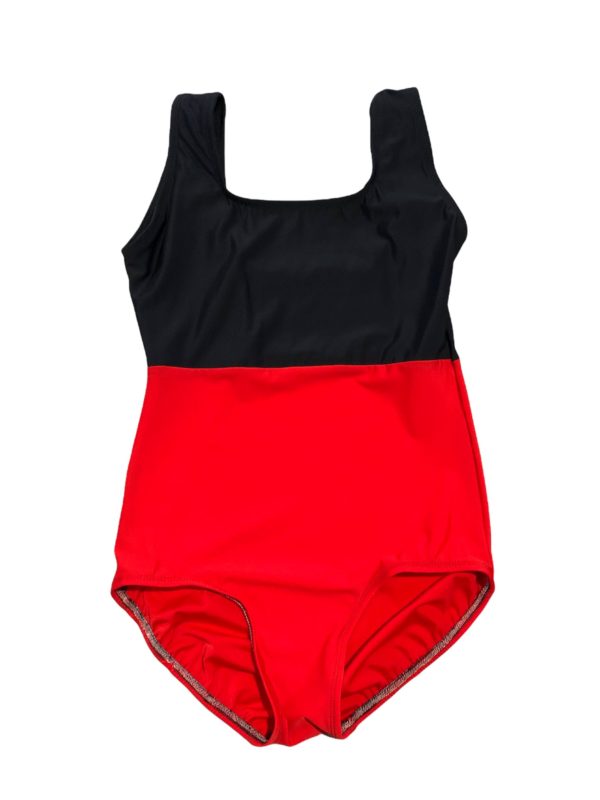 Elizabeth XSA: red and black